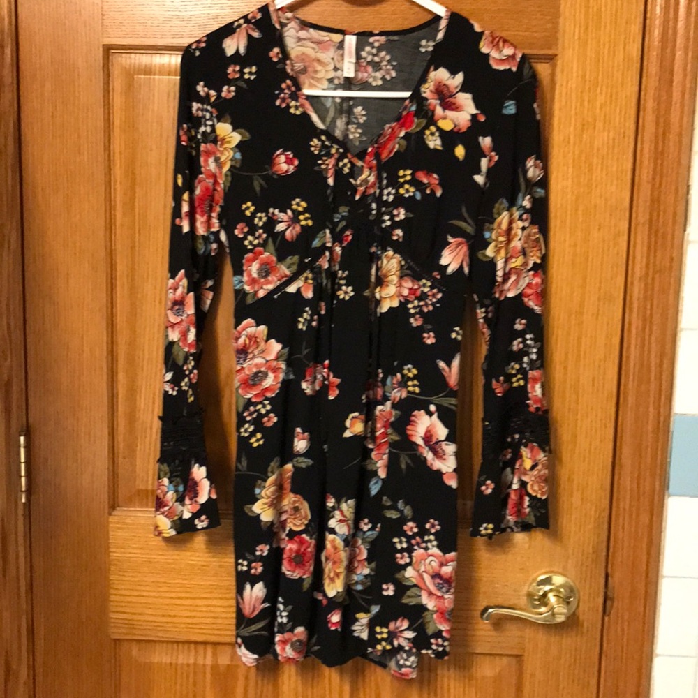 Floral flowy dress